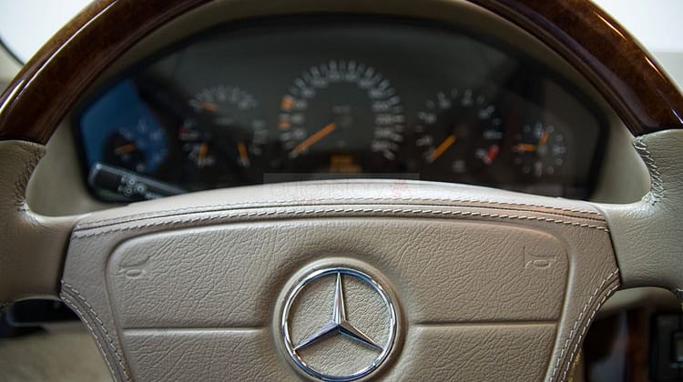 SOLD – Mercedes-Benz SL 320 R129 Special Edition (1998)