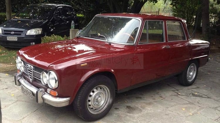 SOLD – Alfa Romeo Giulia 1300 Super (1971)