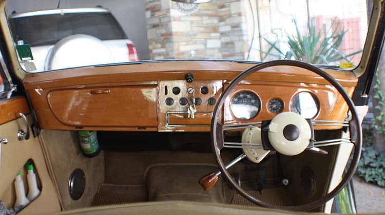 SOLD – Armstrong Siddeley 18 Whitley (1950) – RHD