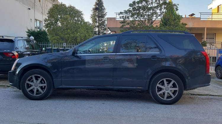 SOLD – Cadillac SRX (2006)