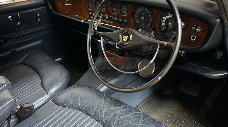 Jaguar 420 RHD (1968)