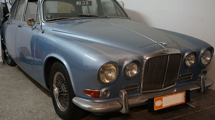 Jaguar 420 RHD (1968)